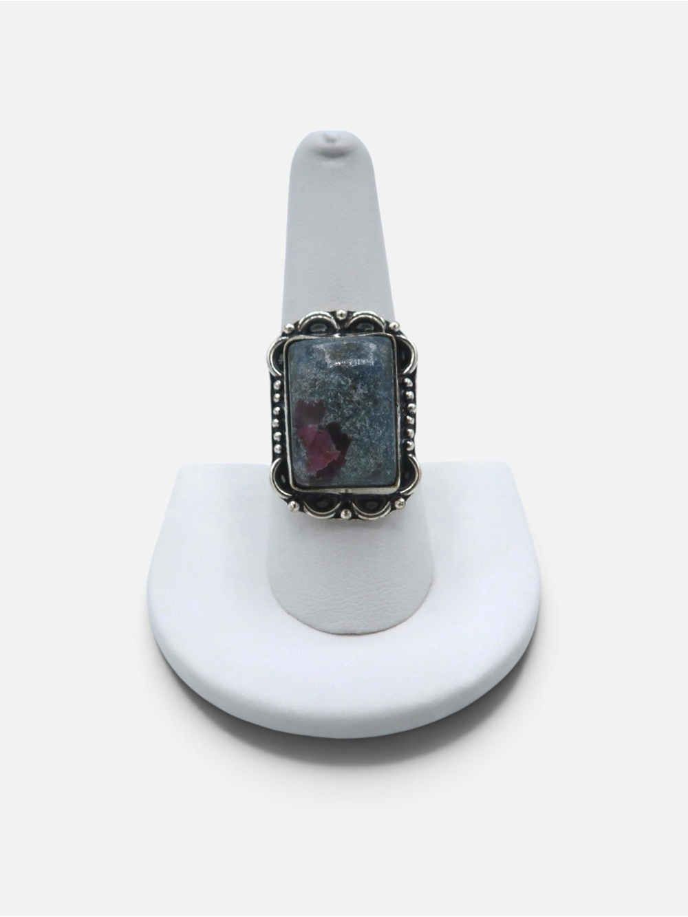 VINTAGE RARE RUBY ZOISITE RING